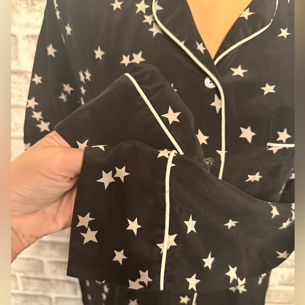 Equipment Lillian Silk Pajama Set XS Black w/ Cream Stars Long Sleeve Shorts - Picture 3 of 13